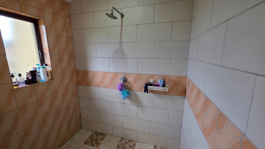4 Bedroom Property for Sale in Broederstroom North West